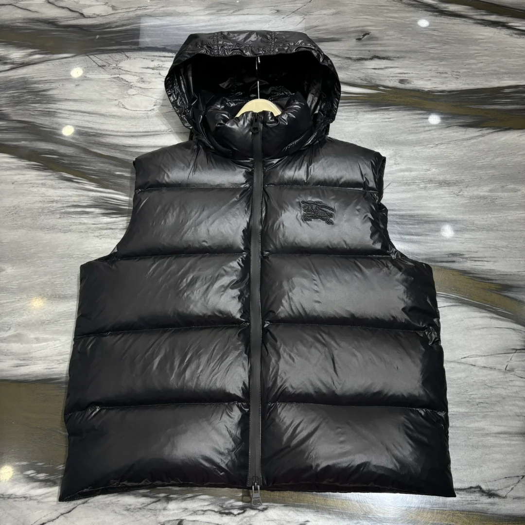 버버리 하이넥 패딩 질레 베스트