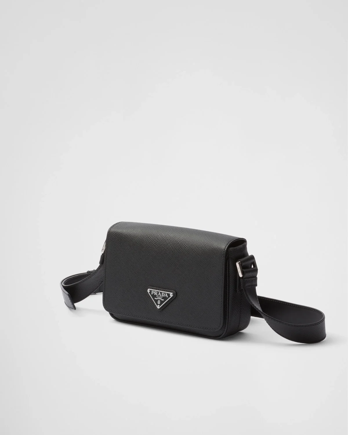 프라다 사피아노 레더 숄더백