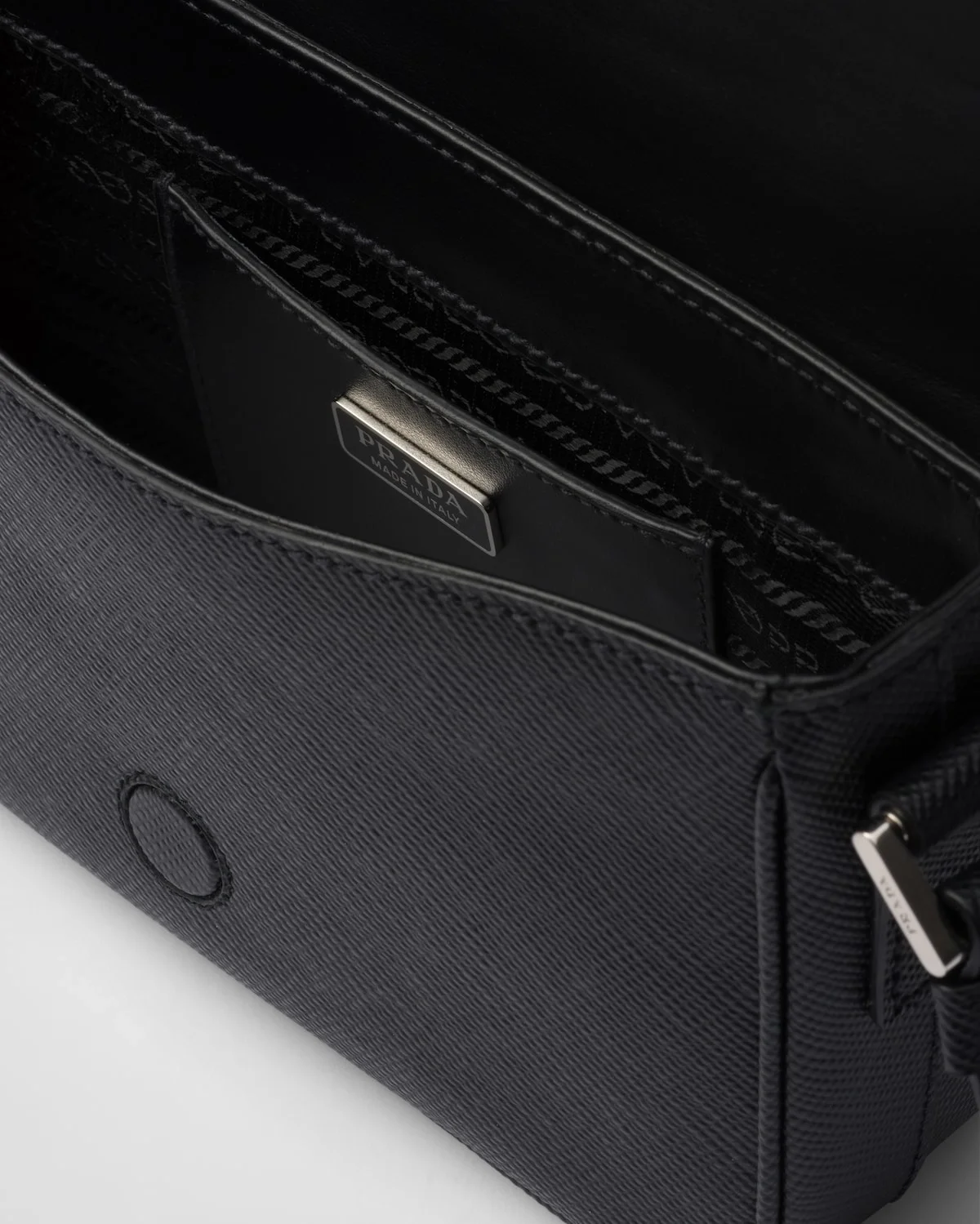 프라다 사피아노 레더 숄더백