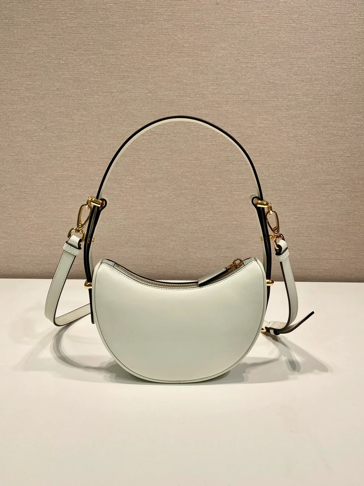 프라다 아르케 레더 미니 숄더백 화이트