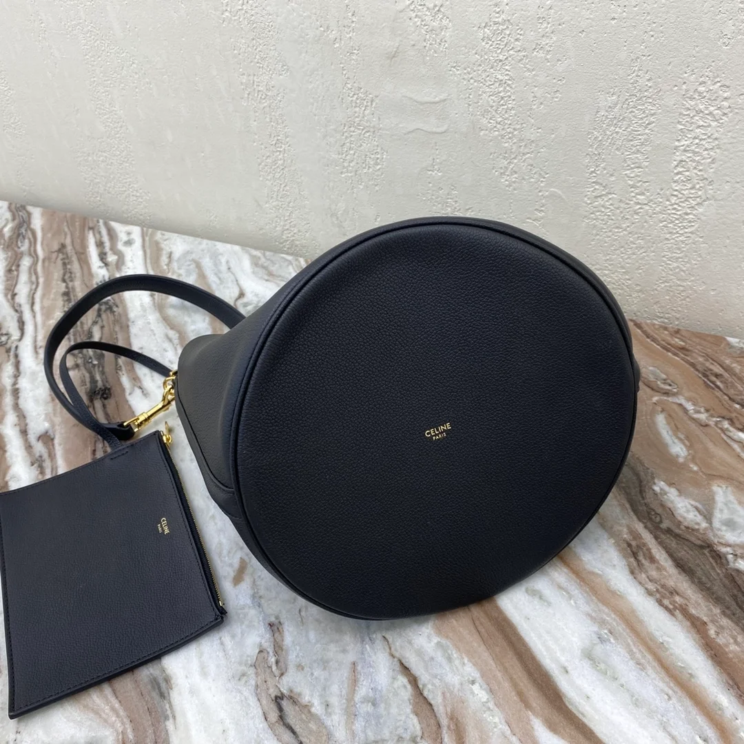 셀린느 버킷 16백 블랙