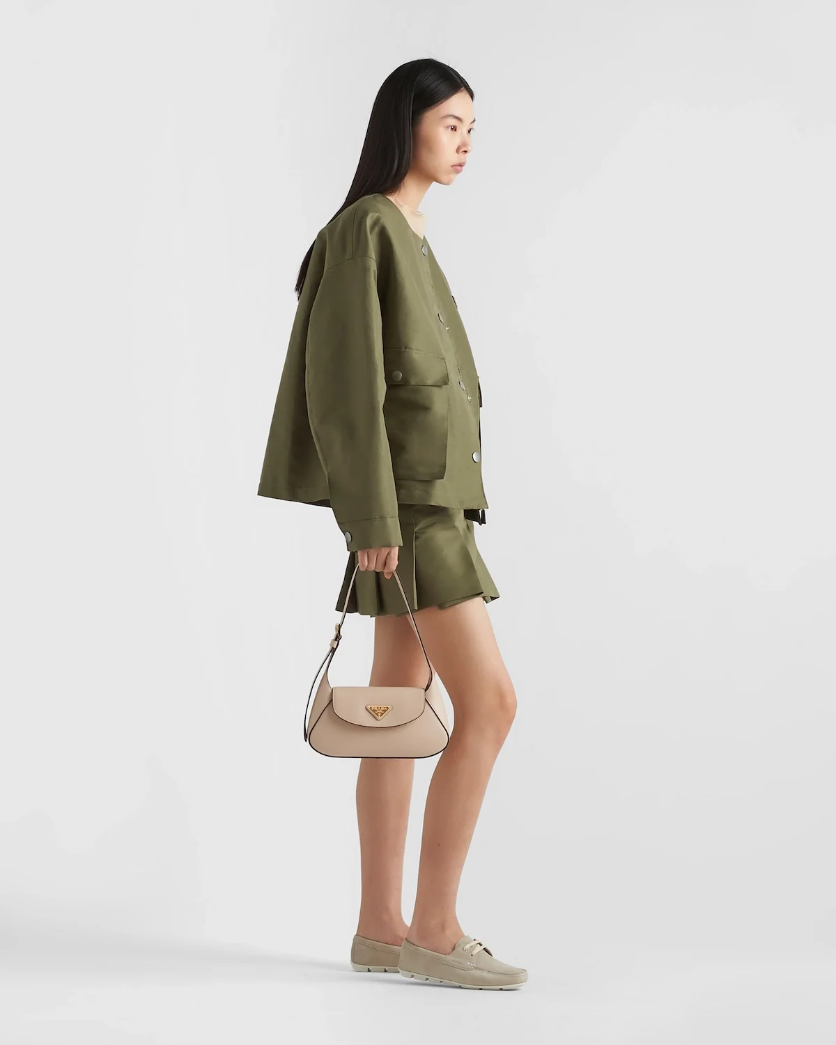 프라다 스몰 레더 숄더백 트래버틴