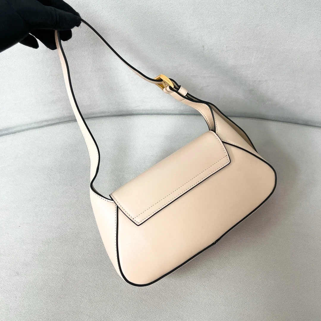 프라다 스몰 레더 숄더백 트래버틴