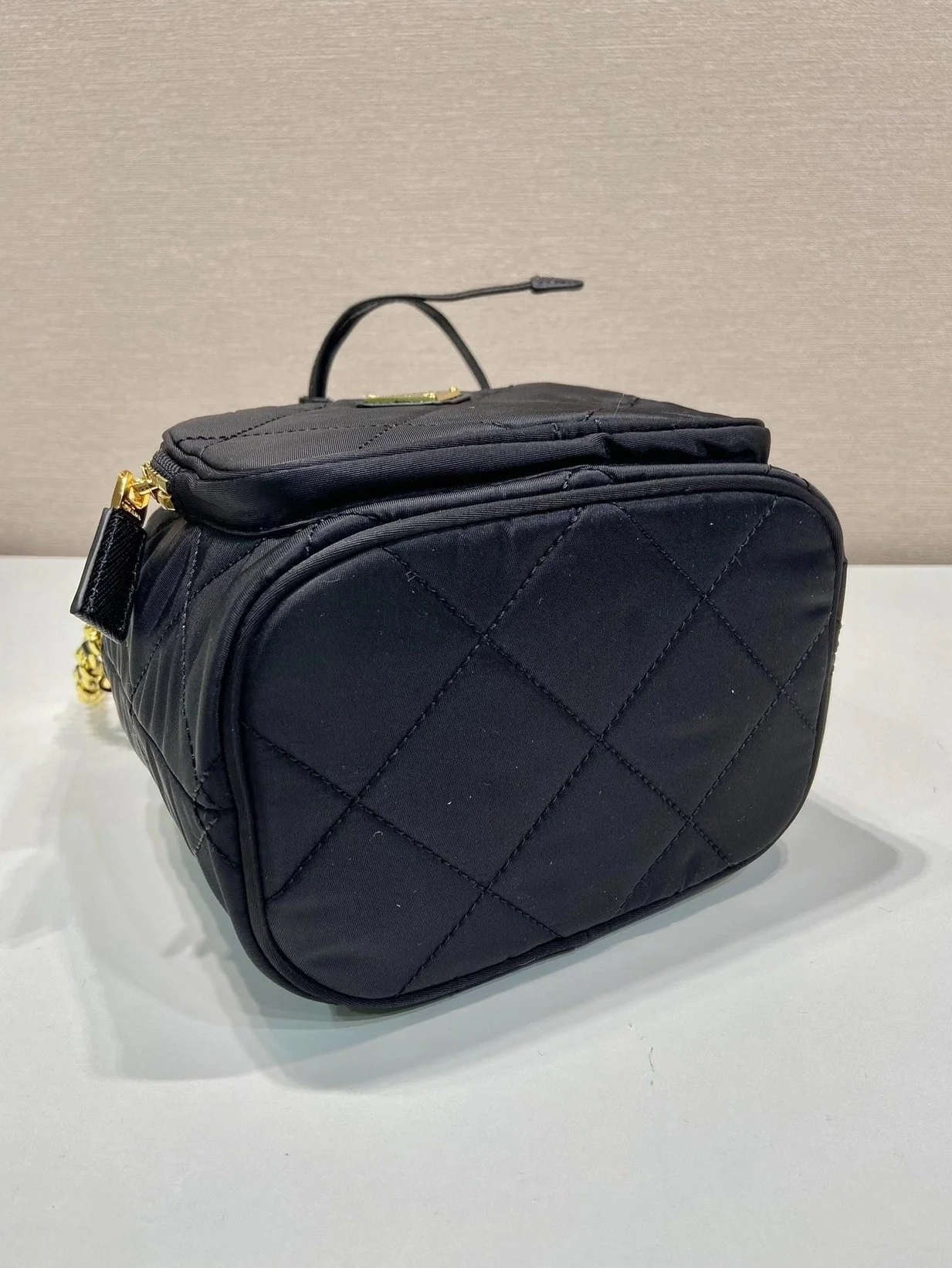 프라다 리나일론 숄더백 블랙