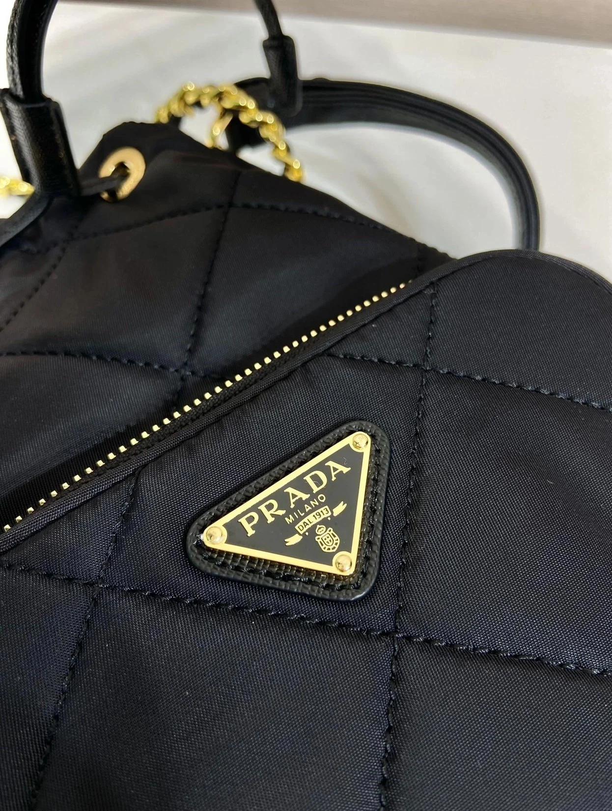 프라다 리나일론 숄더백 블랙