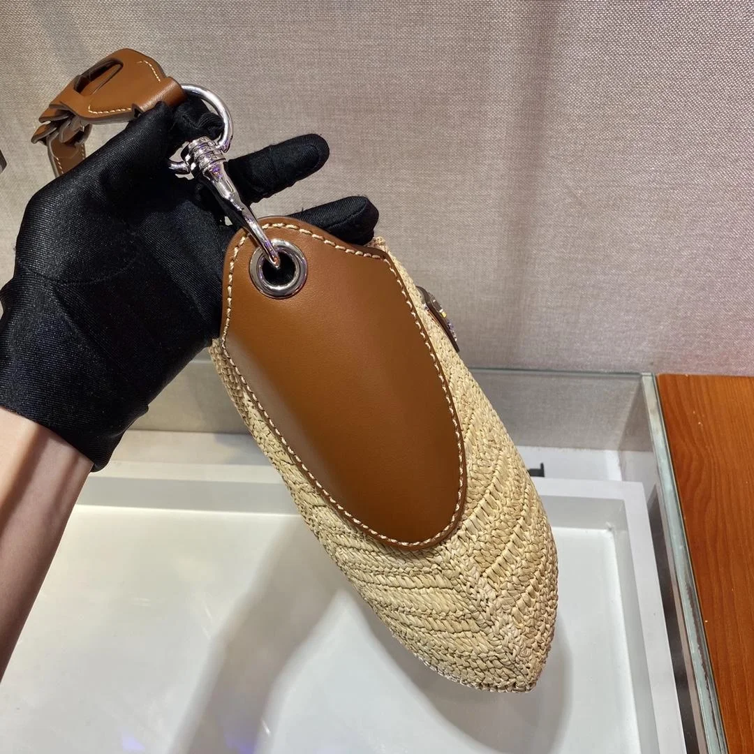 프라다 스몰 라피아 호보 숄더백