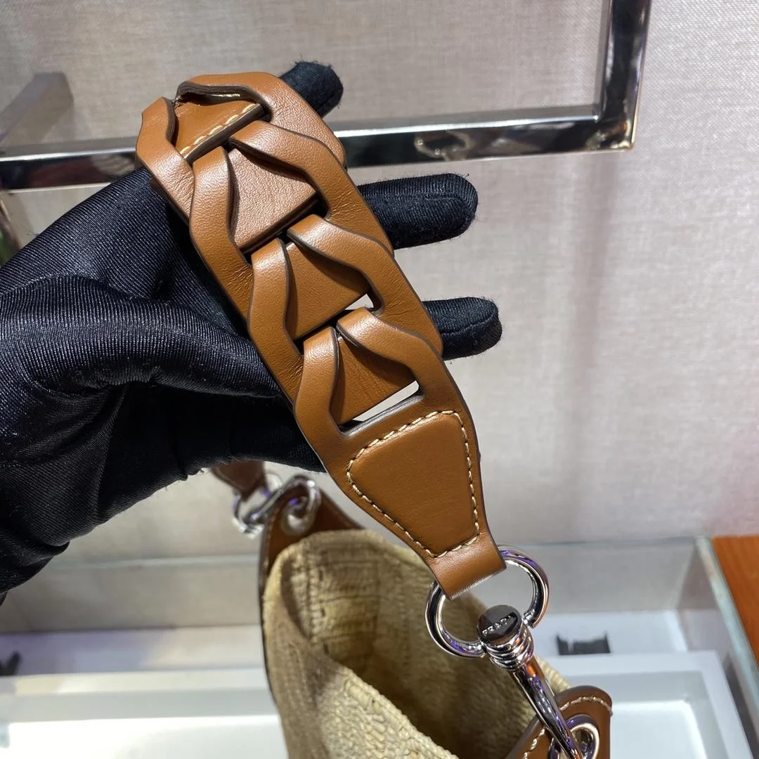 프라다 스몰 라피아 호보 숄더백