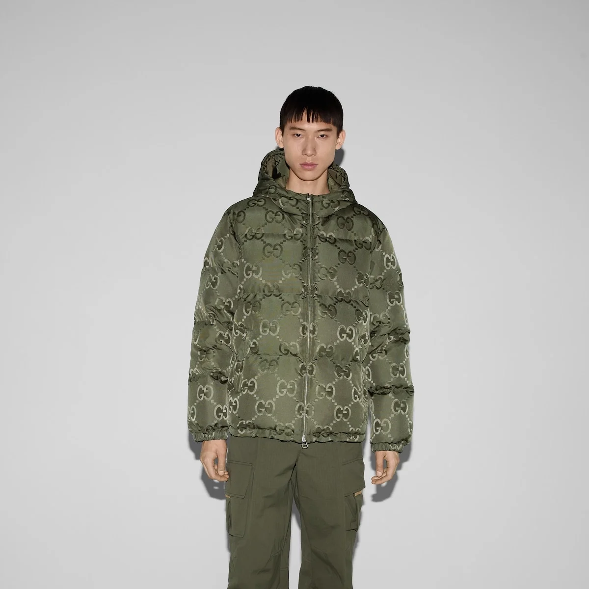 구찌 점보 GG 캔버스 다운 재킷