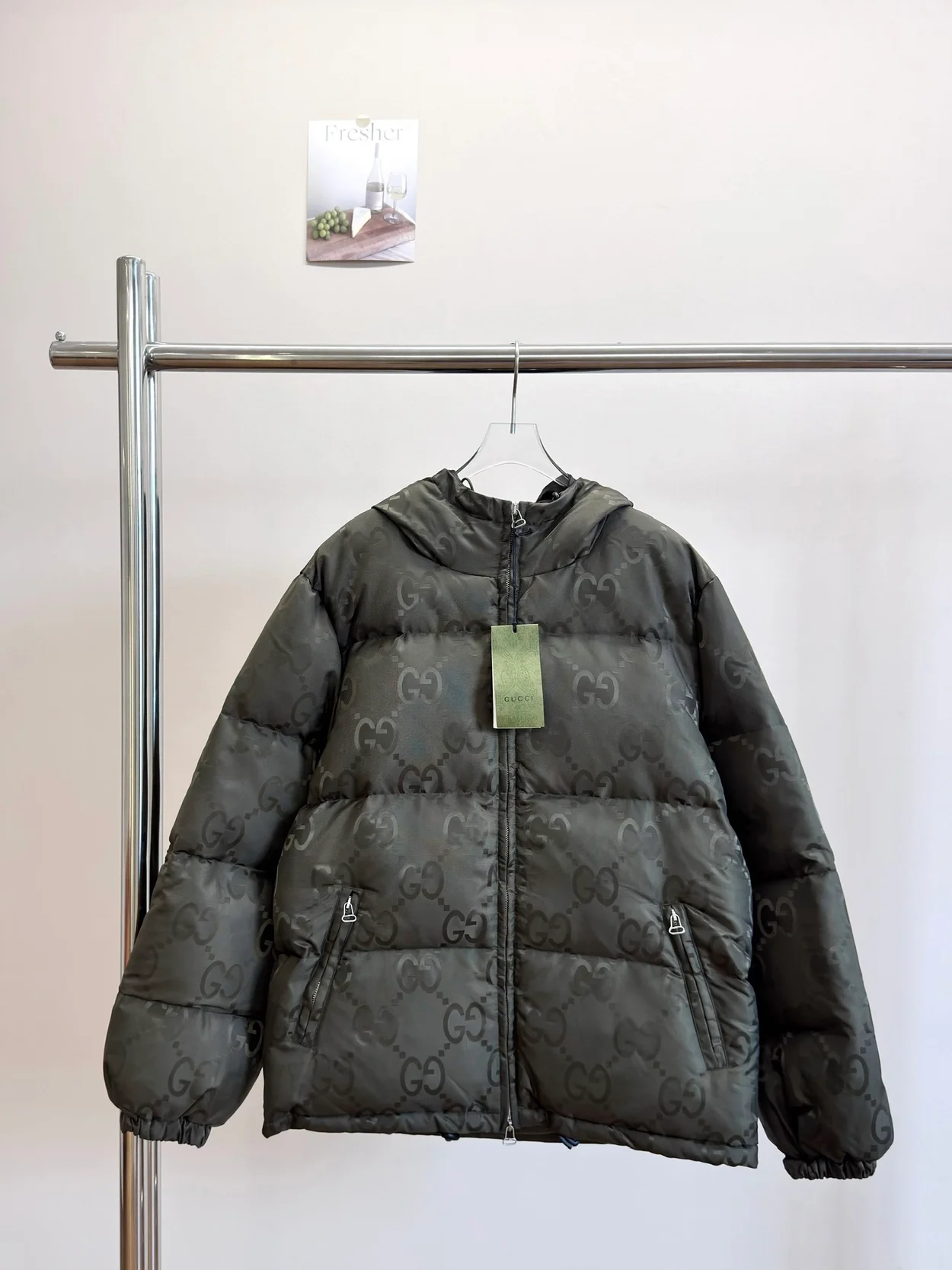 구찌 점보 GG 캔버스 다운 재킷