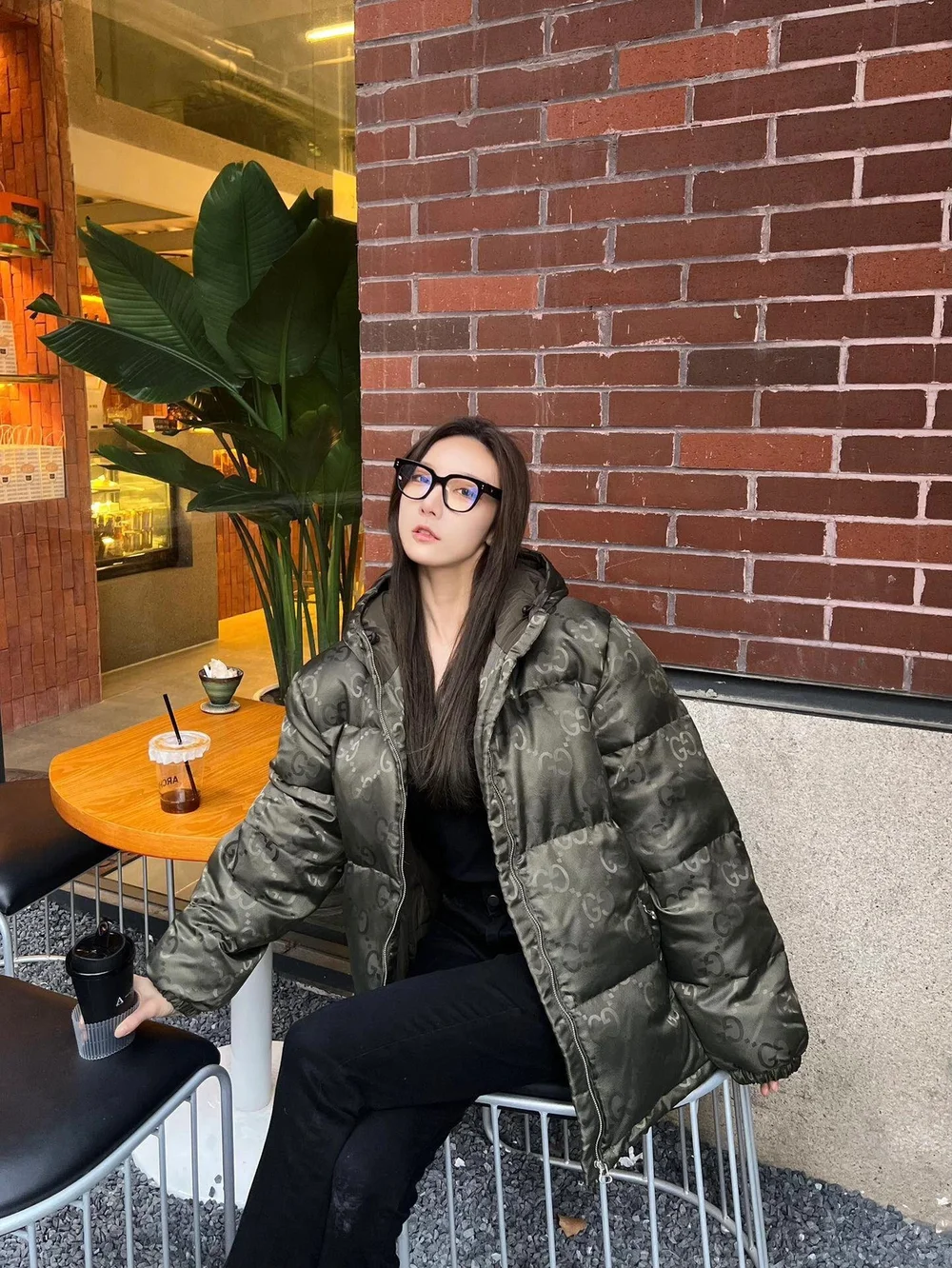 구찌 점보 GG 캔버스 다운 재킷