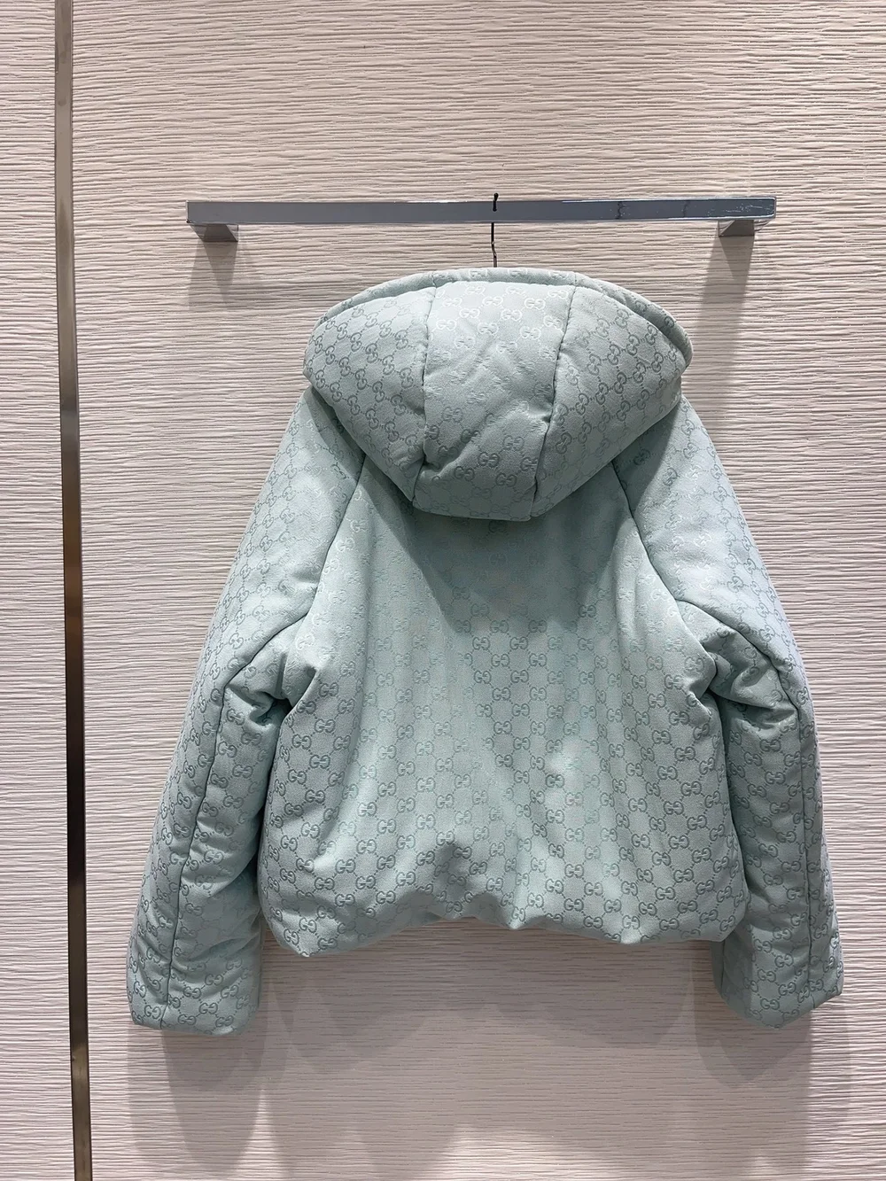 구찌 수프림 크롭 후드 자켓