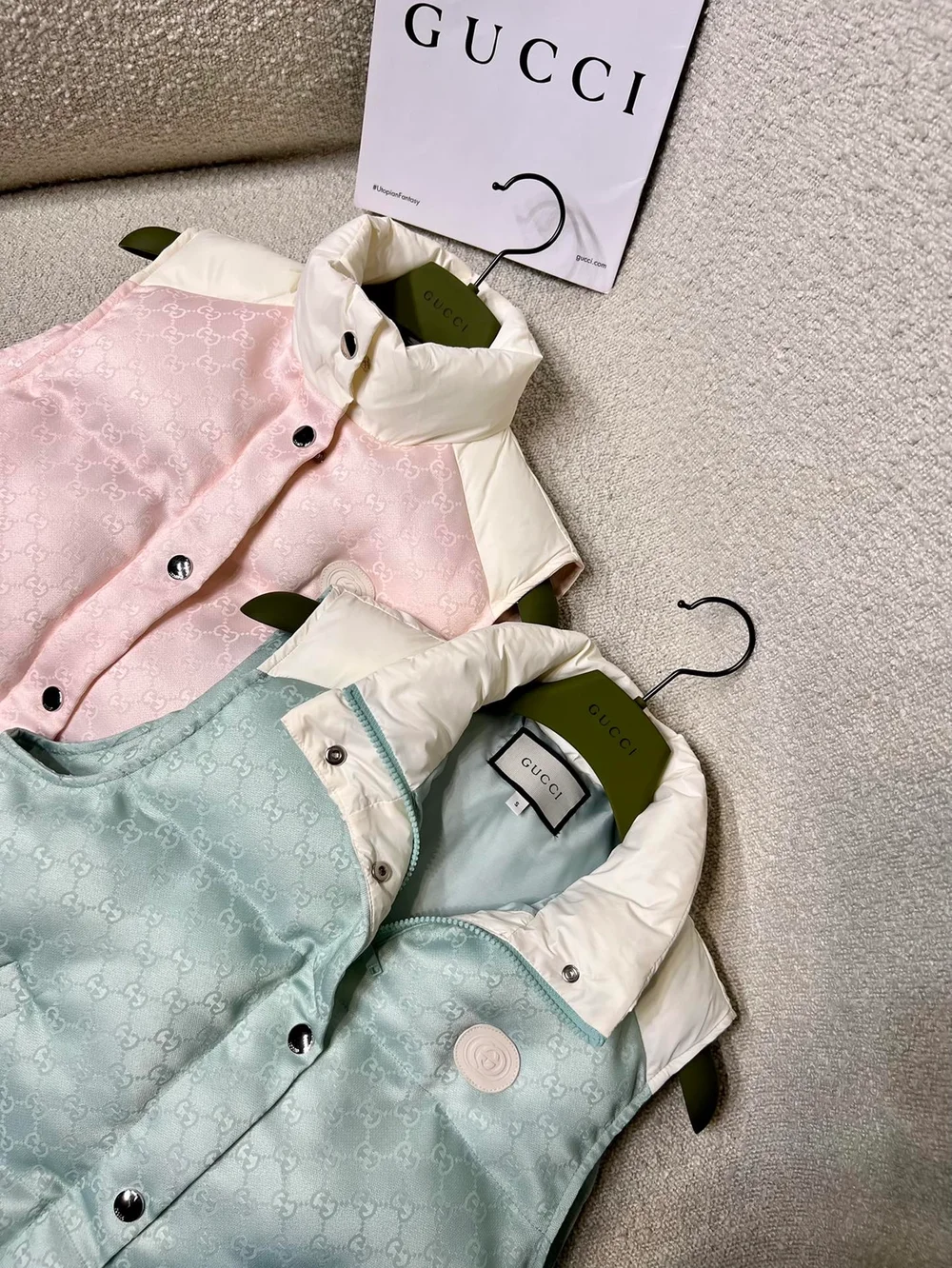 구찌 코튼 캔버스 패디드 질렛