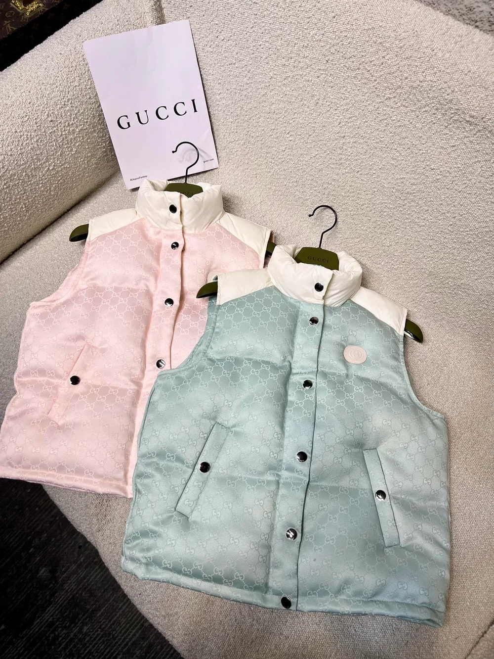 구찌 코튼 캔버스 패디드 질렛