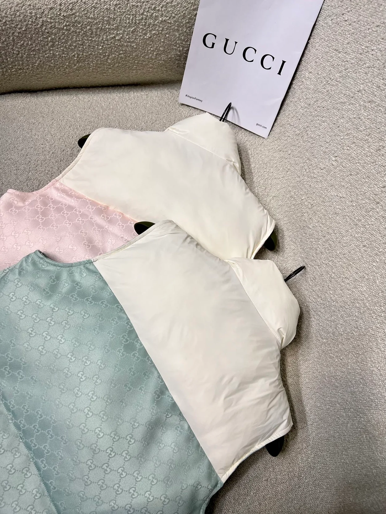 구찌 코튼 캔버스 패디드 질렛