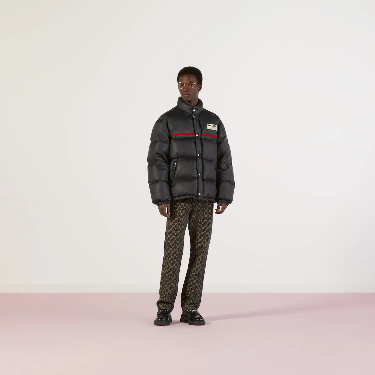 구찌 발수 다운 자켓 블랙