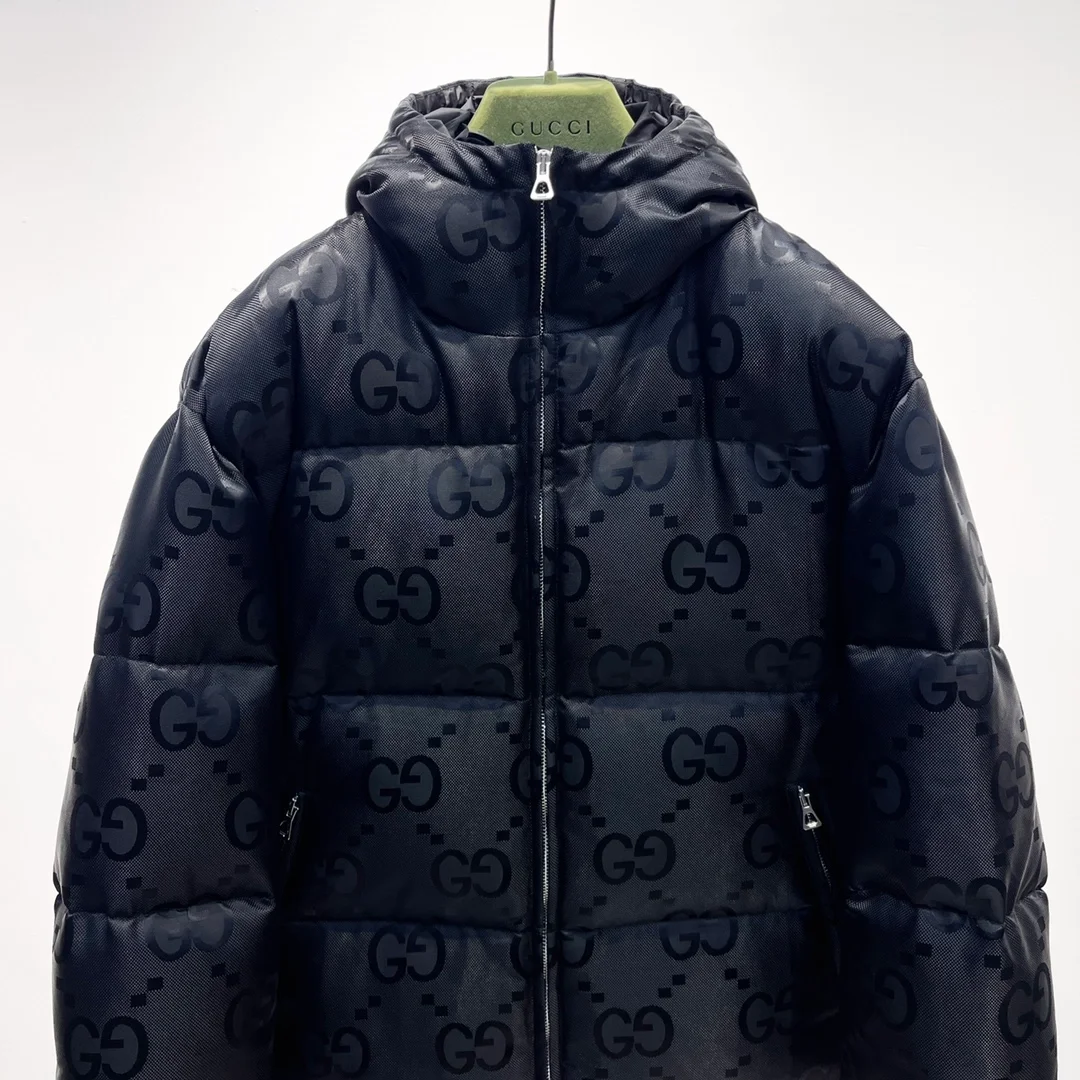 구찌 점보 GG 캔버스 다운 자켓