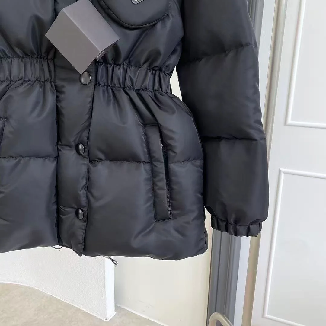 프라다 25FW 리나일론 다운 재킷 블랙(최신상)