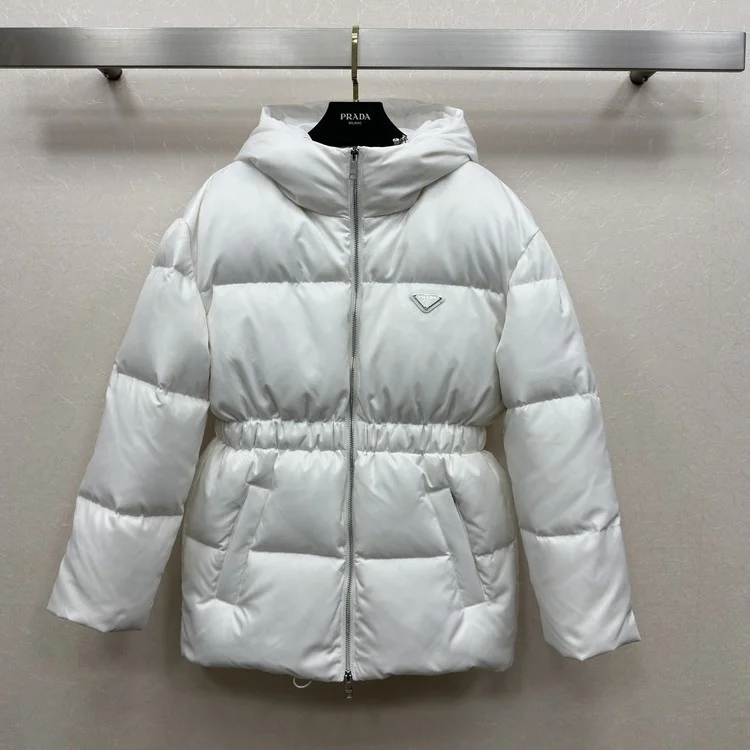 프라다 25FW 리나일론 다운 재킷 화이트(최신상)
