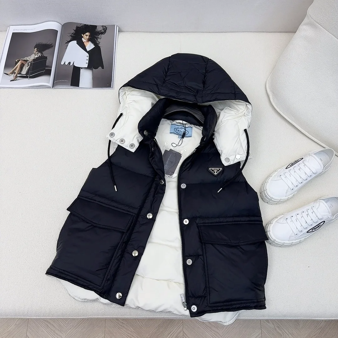 프라다 리나일론 패딩 베스트