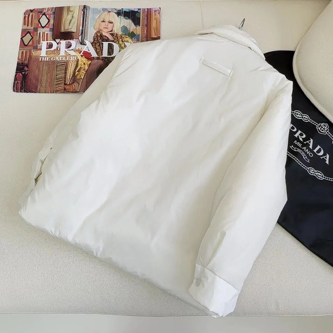 프라다 라이트 리나일론 패딩 자켓