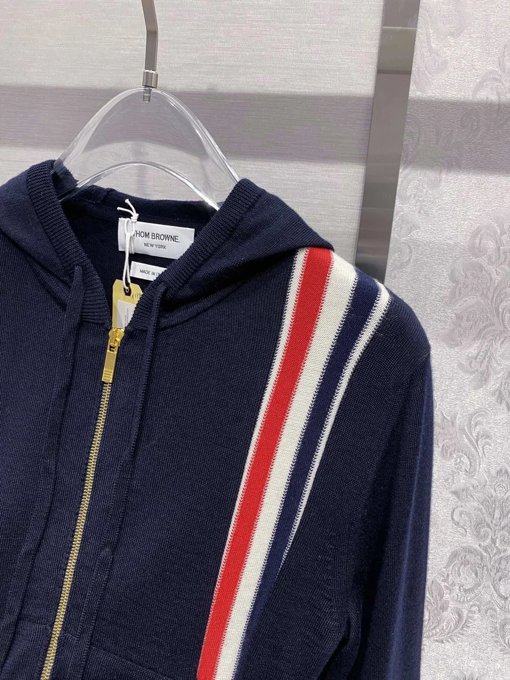 톰브라운 스트라이프 메리노 울 후드 딥블루