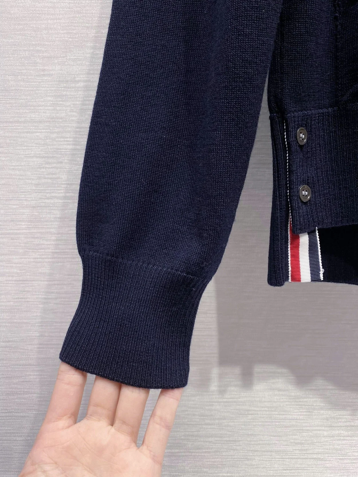 톰브라운 스트라이프 메리노 울 후드 딥블루