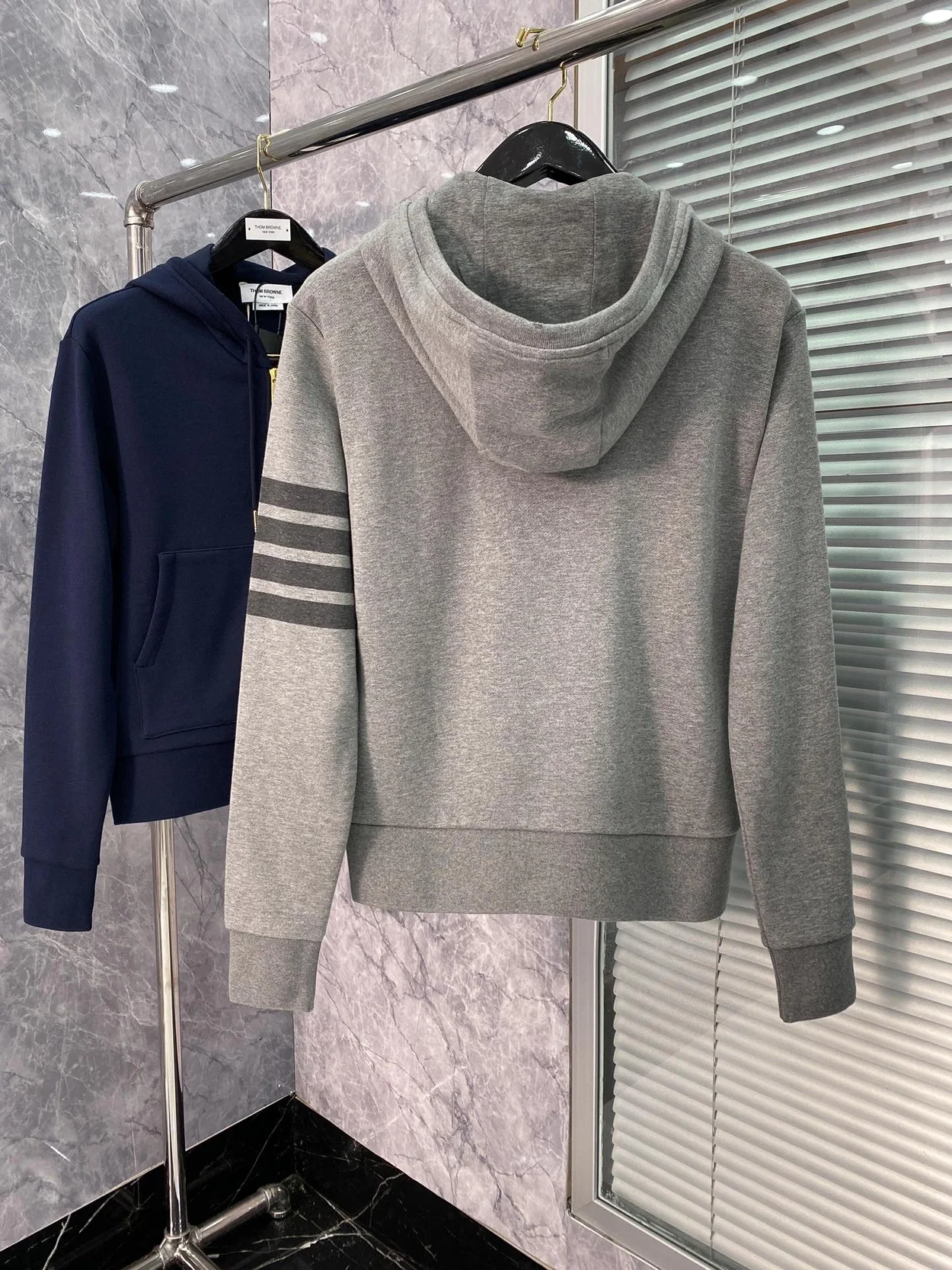 톰브라운 4바 코튼 후드 집업