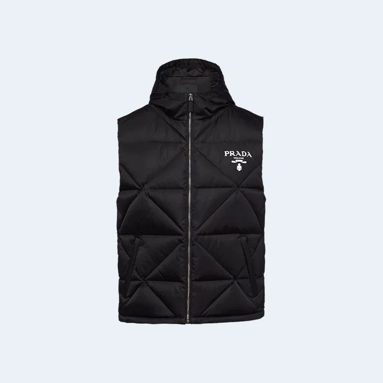 프라다 리나일론 다운 베스트