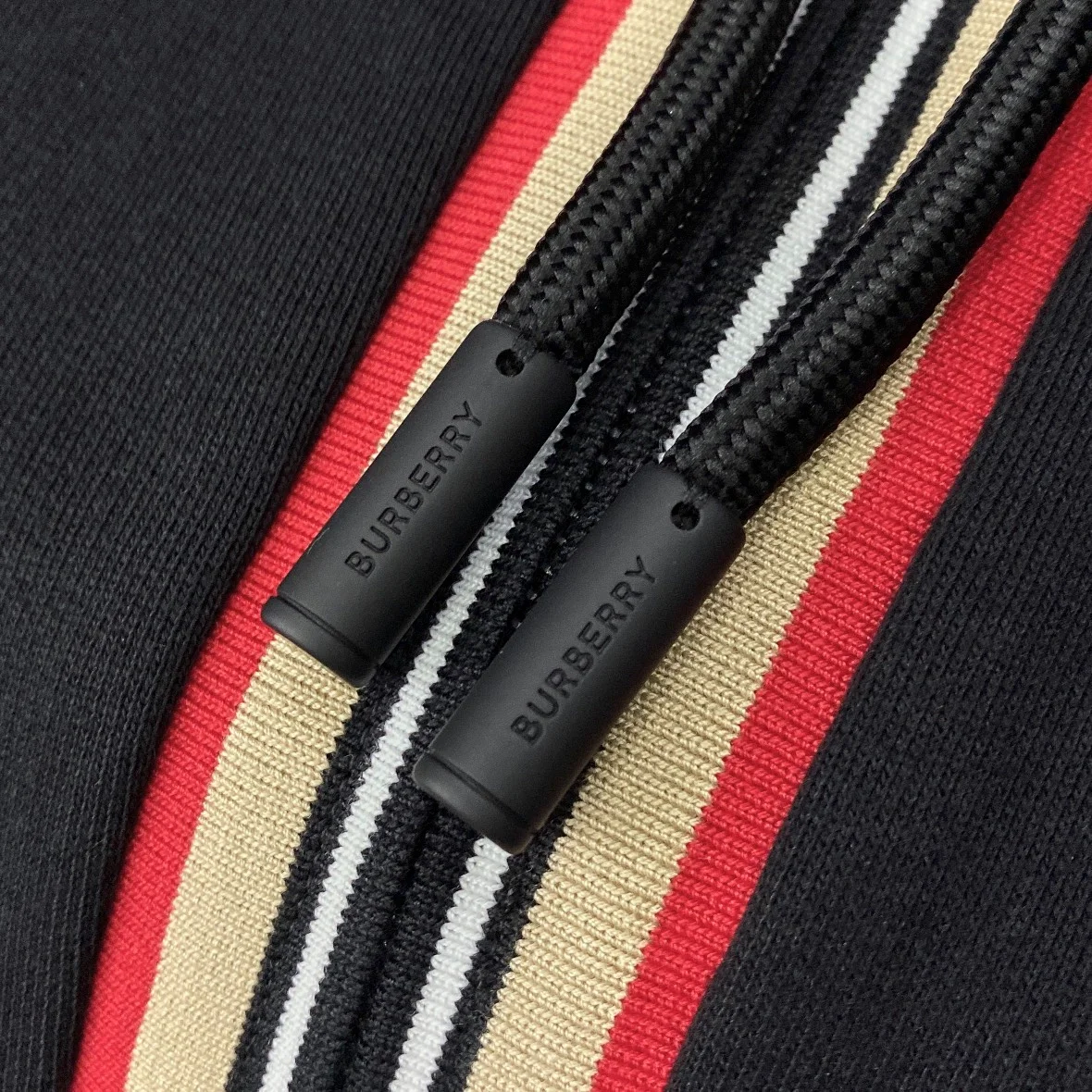 버버리 아이콘 스트라이프 후드 집업