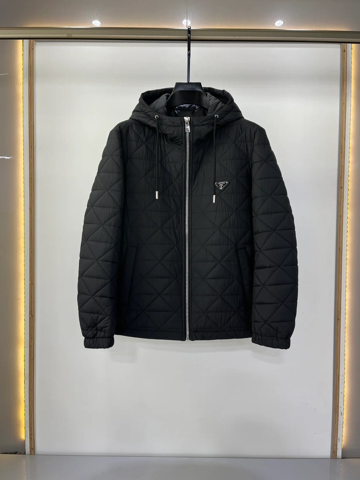 프라다 리나일론 블루종 자켓