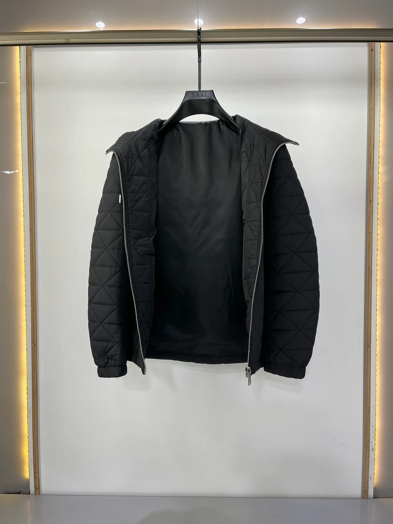 프라다 리나일론 블루종 자켓