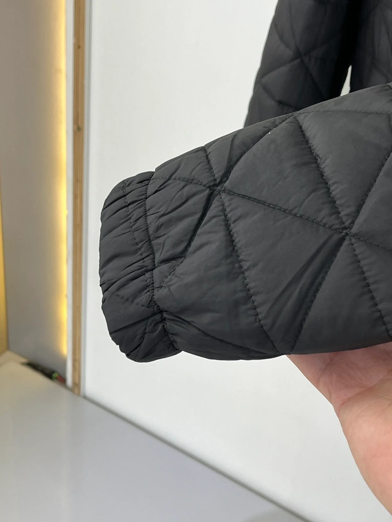 프라다 리나일론 블루종 자켓