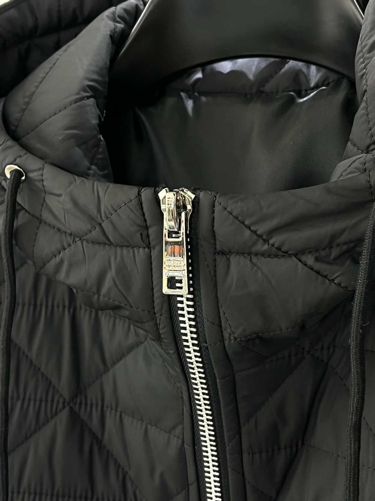 프라다 리나일론 블루종 자켓