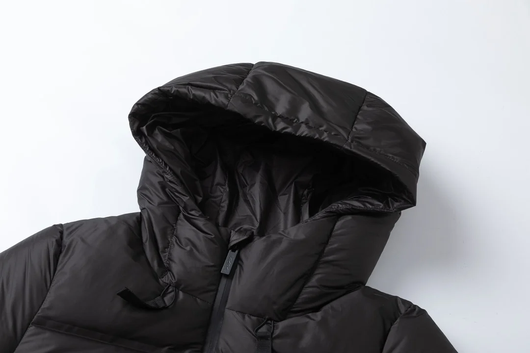 프라다 테크니컬 패딩 코트