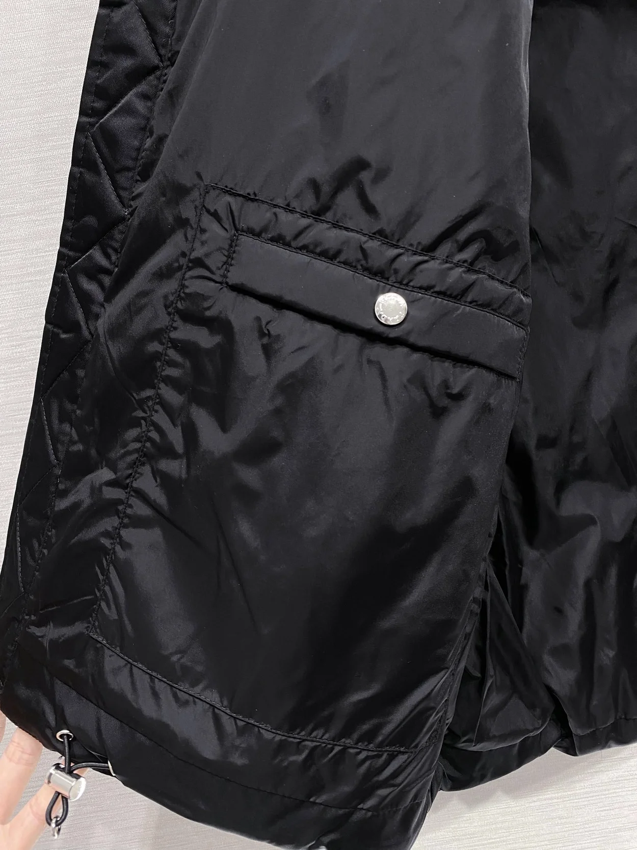 프라다 삼각로고 패치 베스트