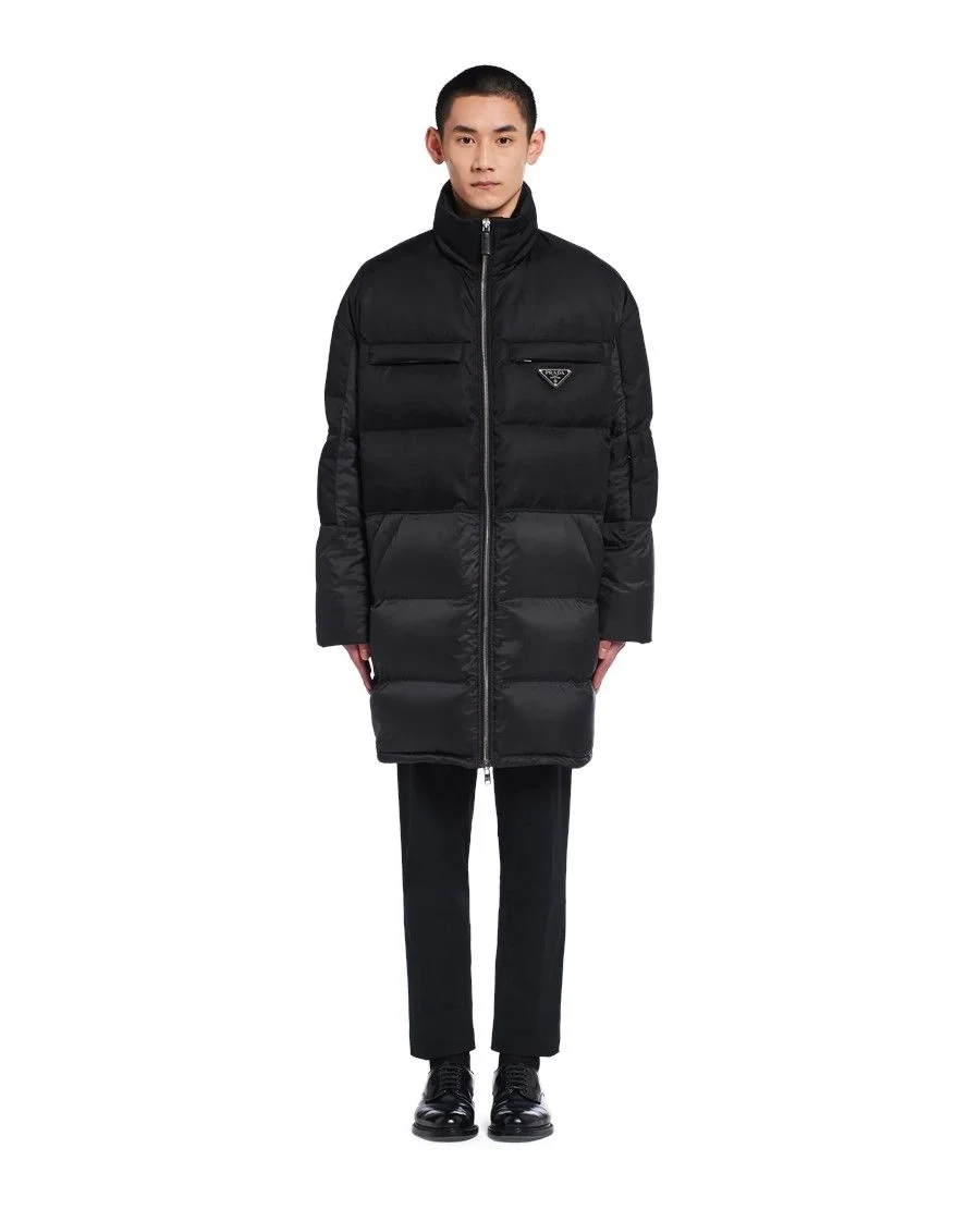 프라다 테크니컬 패브릭 다운 패딩