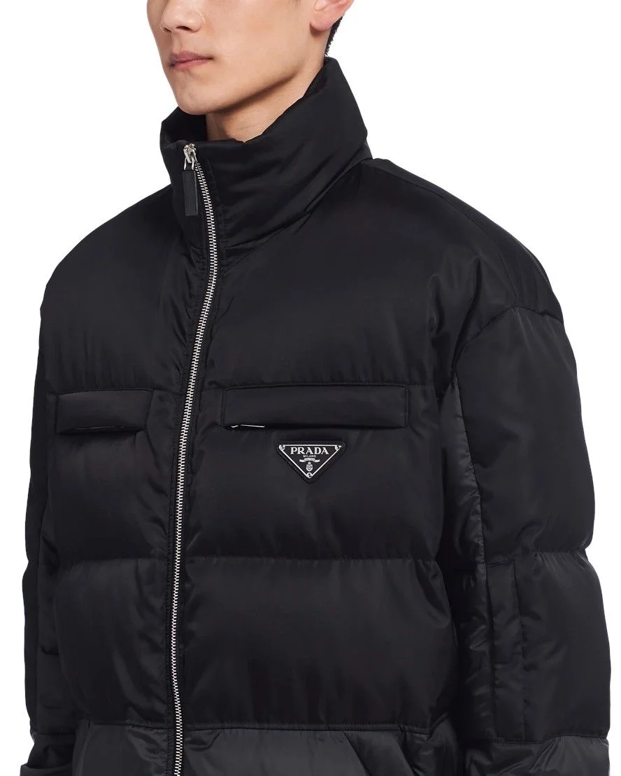 프라다 테크니컬 패브릭 다운 패딩