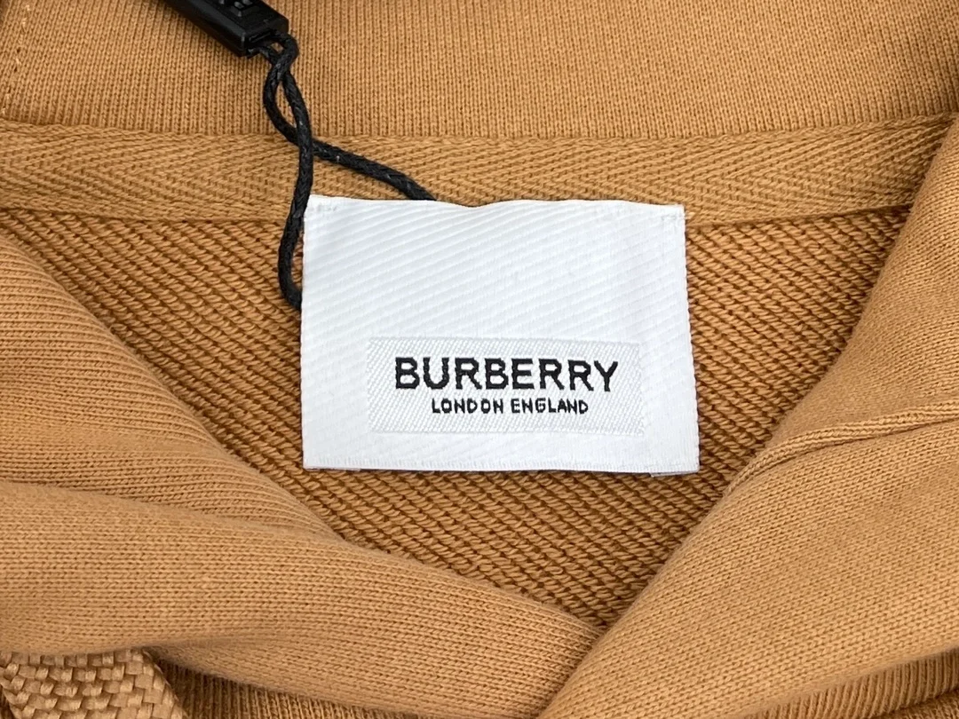 버버리 로고 프린트 코튼 후드 브라운