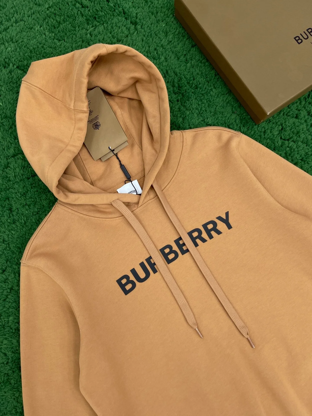 버버리 로고 프린트 코튼 후드 브라운