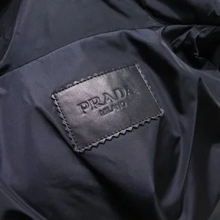 프라다 가죽 레더 다운 패딩