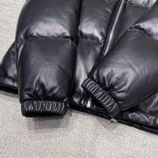 프라다 가죽 레더 다운 패딩