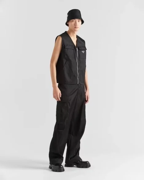 프라다 리나일론 캐주얼 베스트