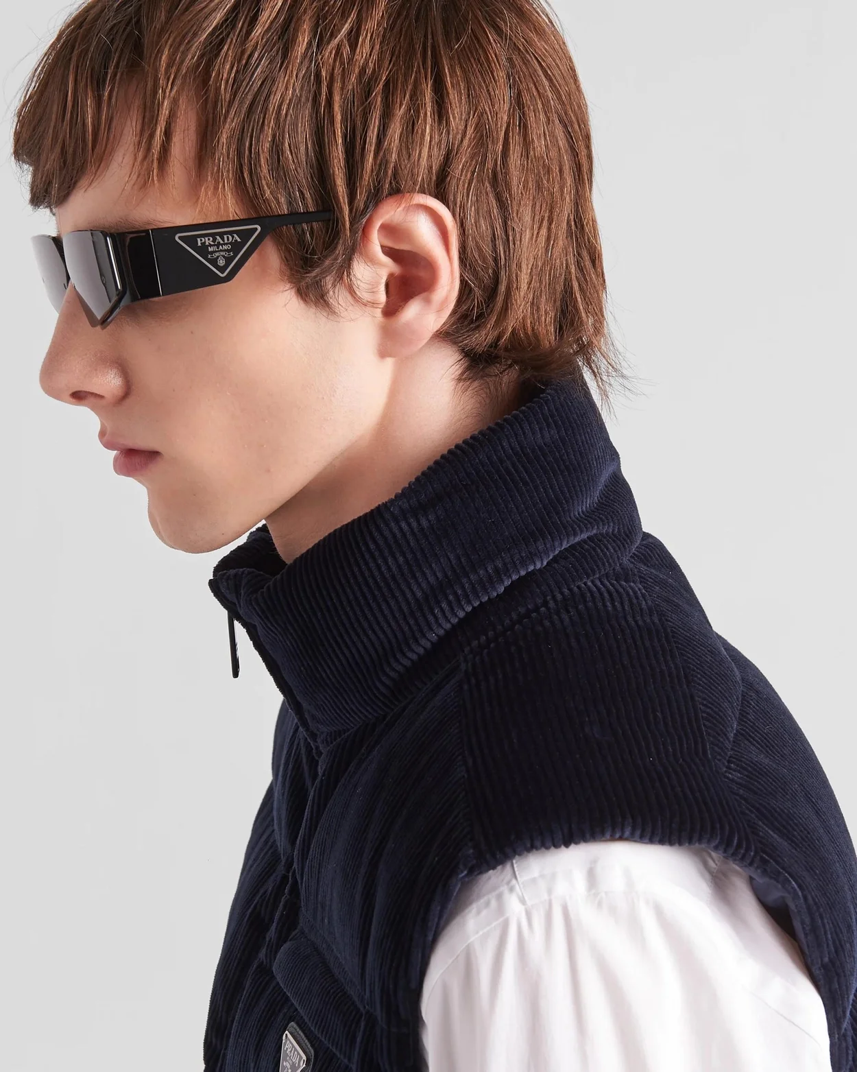 프라다 삼각로고 코듀로이 패딩 베스트