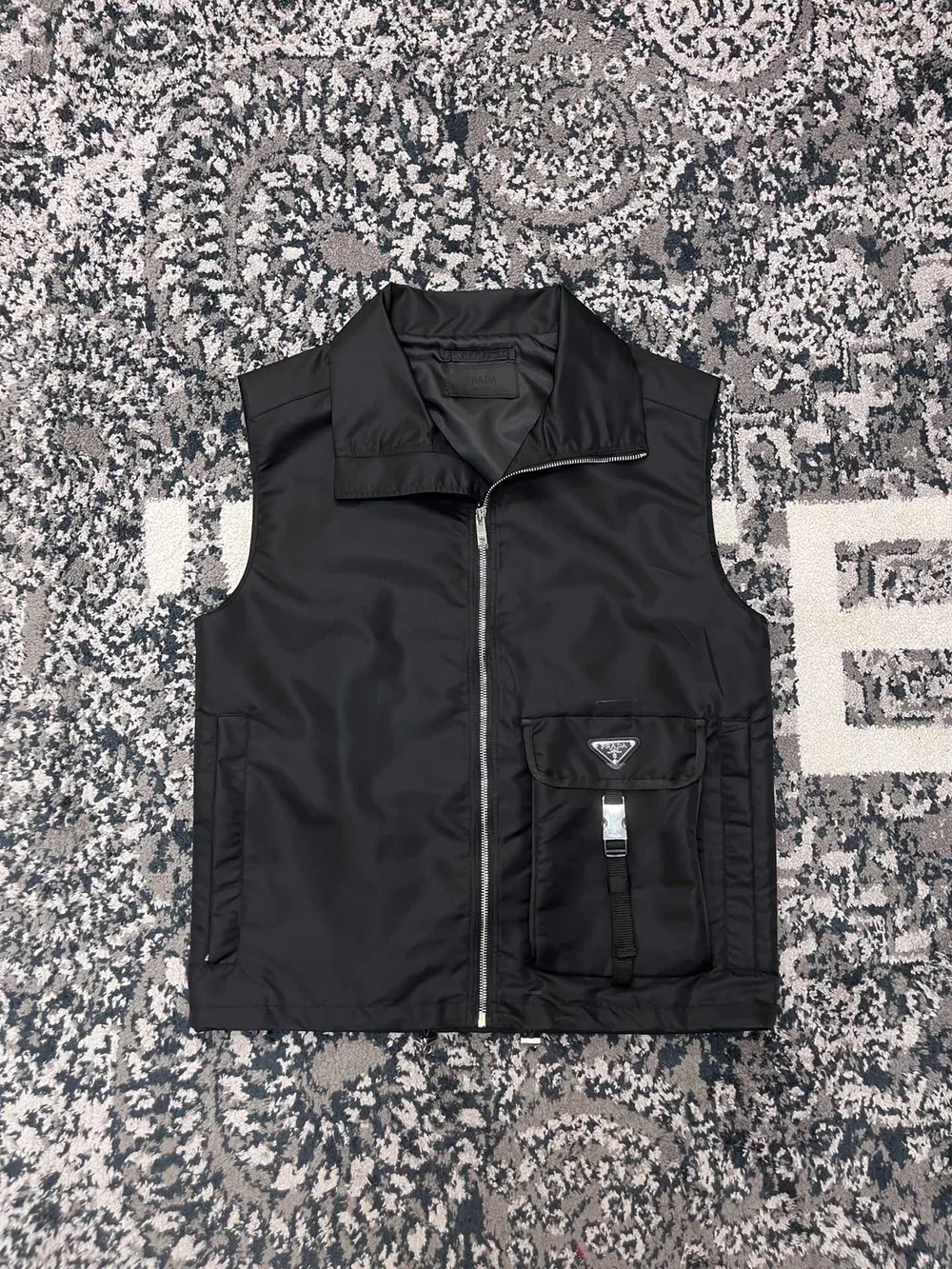 프라다 리나일론 베스트 블랙