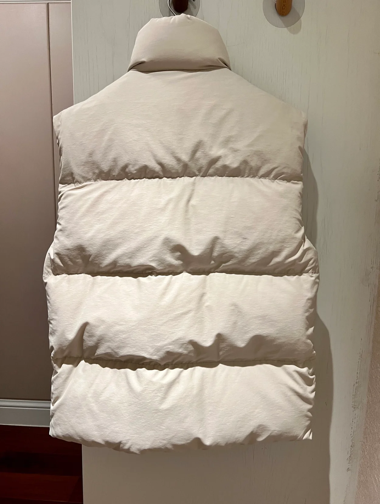 프라다 패딩 테크니컬 패브릭 다운 베스트