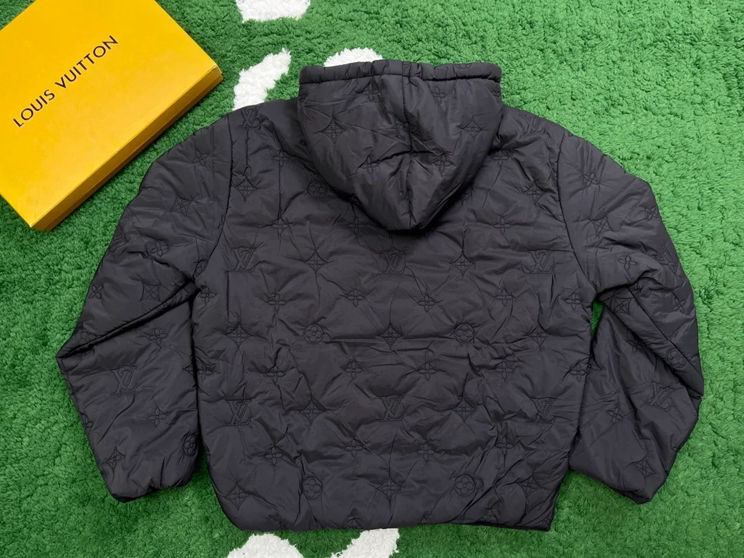 루이비통 모노그램 퀄티드 후드집업