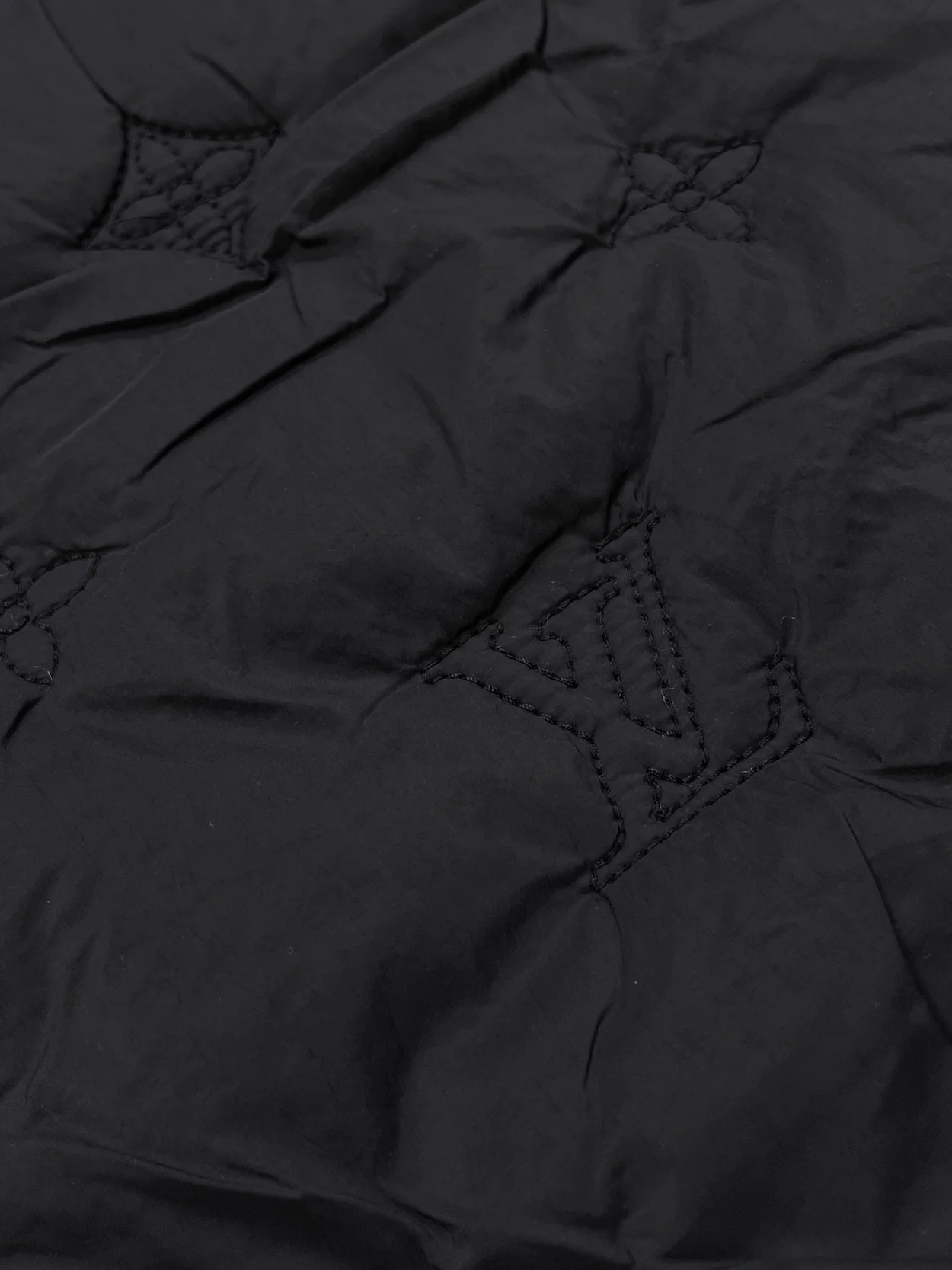 루이비통 모노그램 퀄티드 후드집업