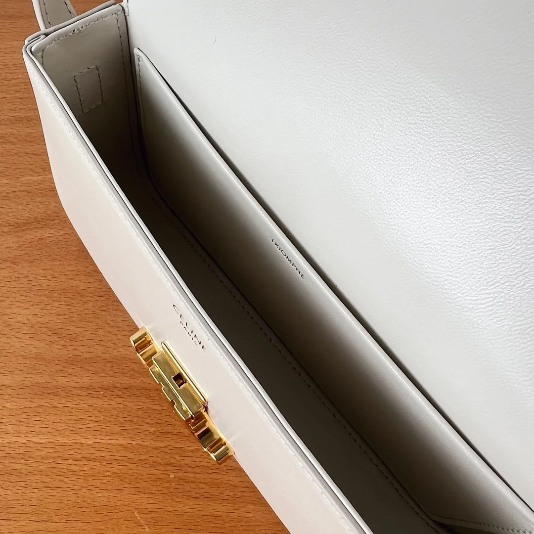 셀린느 클로드 숄더백 샤이니 화이트