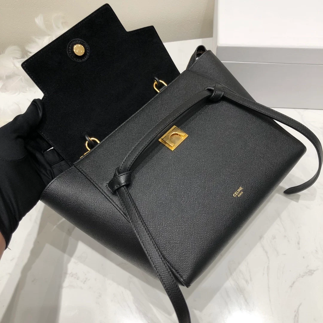 셀린느 마이크로 벨트백 블랙