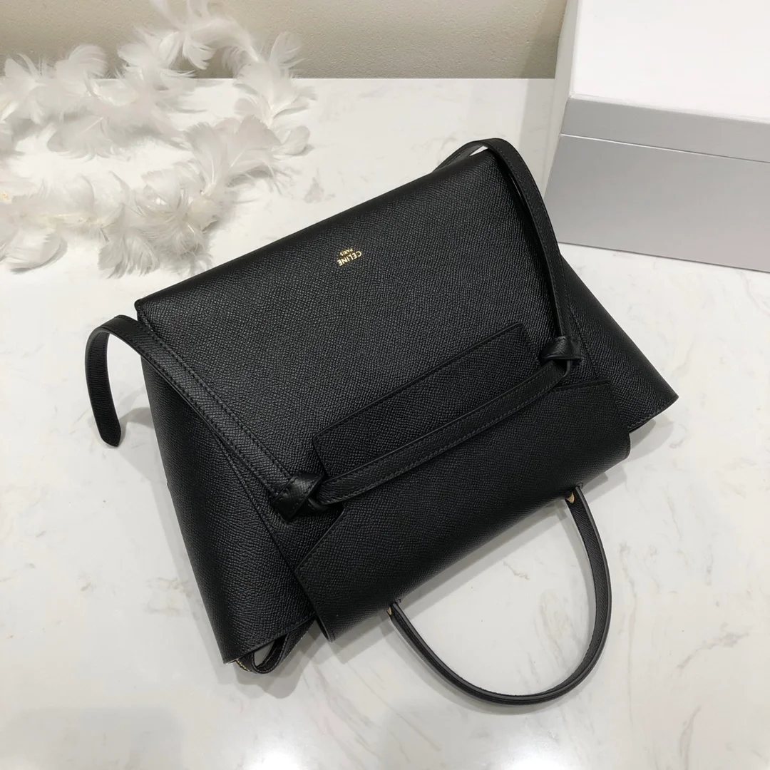 셀린느 마이크로 벨트백 블랙